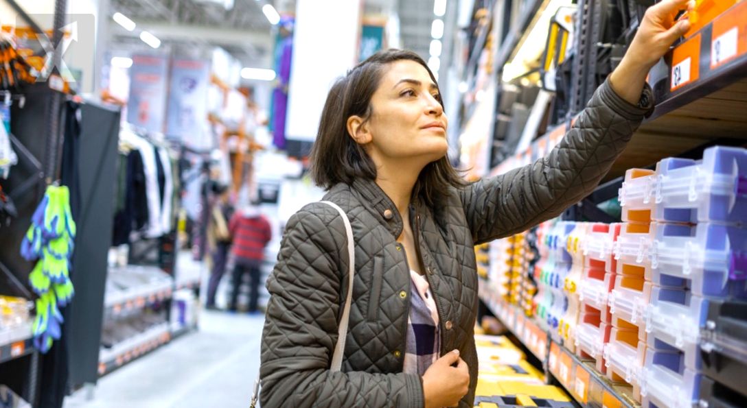 Incremento del Gasto de los Consumidores en EE. UU. y Desaceleración de la Inflación